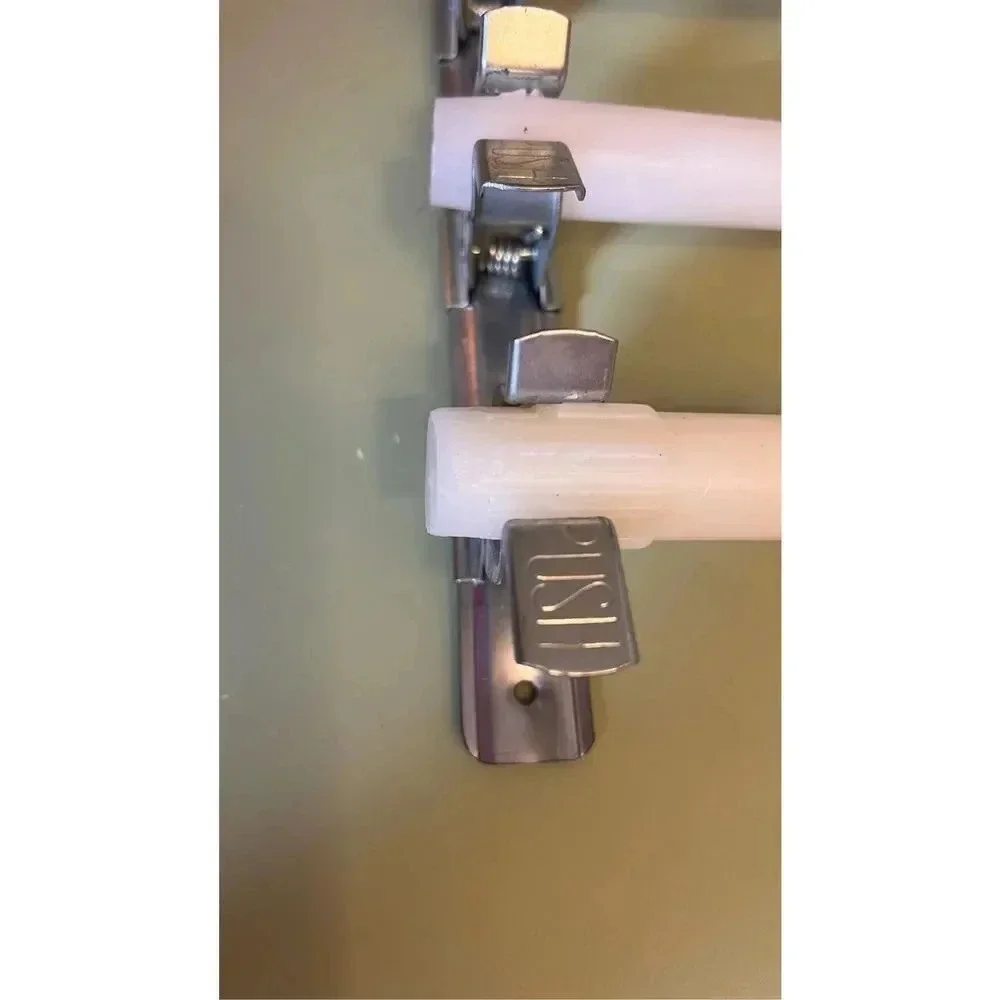 Vintage Metal‎ Clasp Candle Holder with Candles